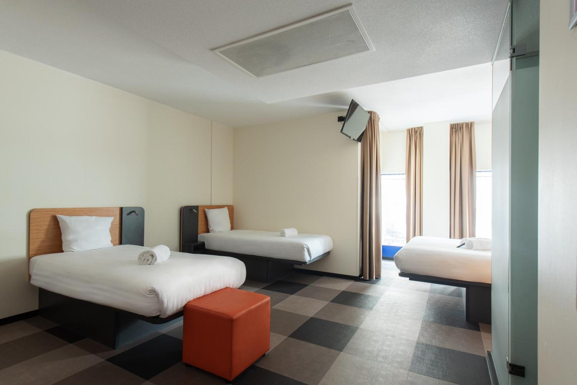 Easyhotel The Hague Scheveningen Beach Exterior photo