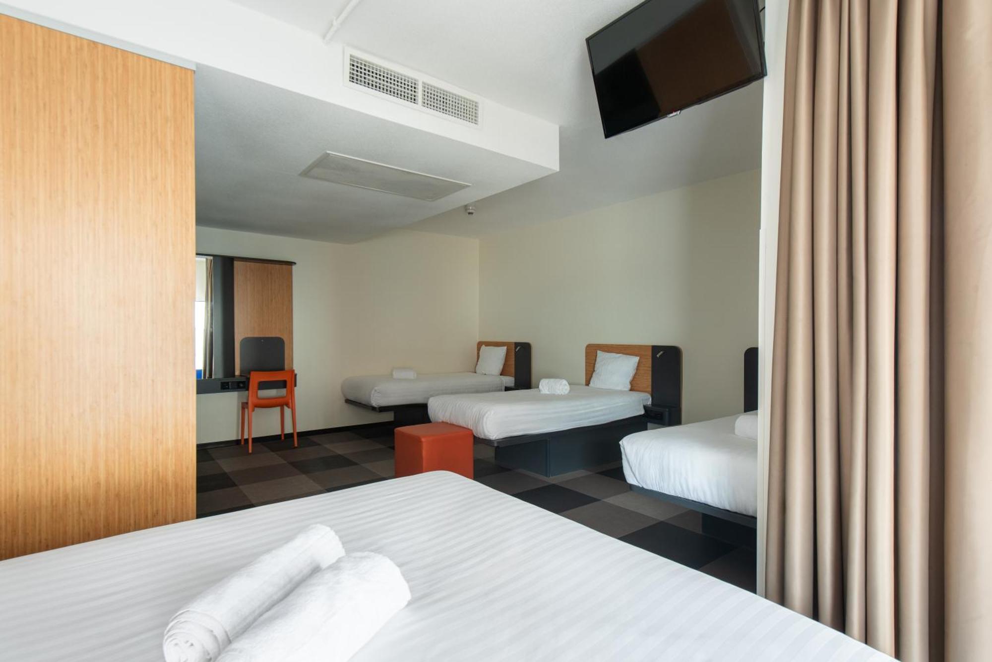 Easyhotel The Hague Scheveningen Beach Exterior photo