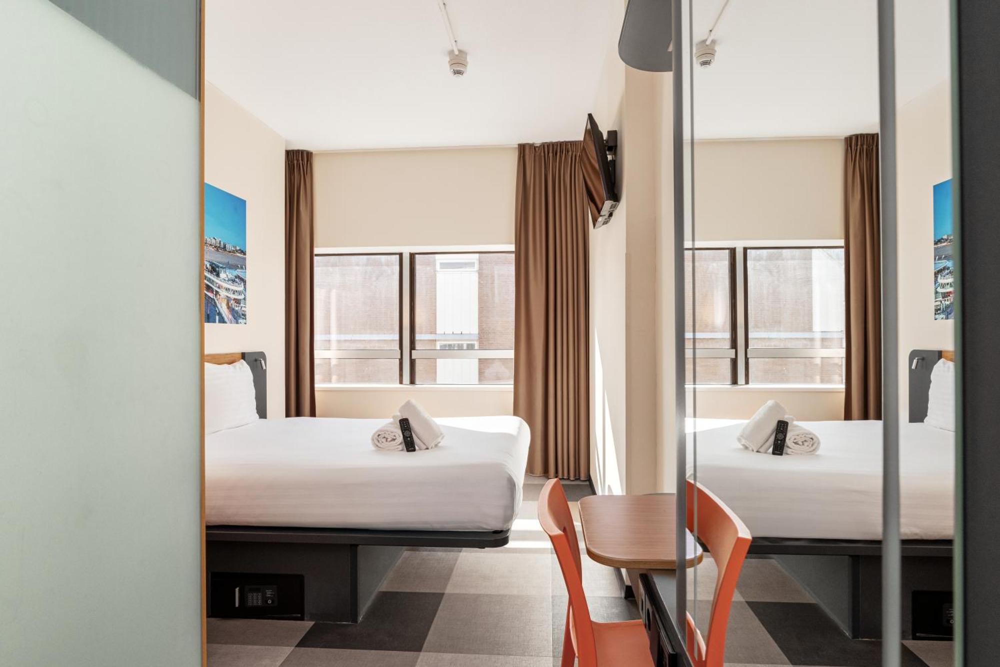 Easyhotel The Hague Scheveningen Beach Exterior photo