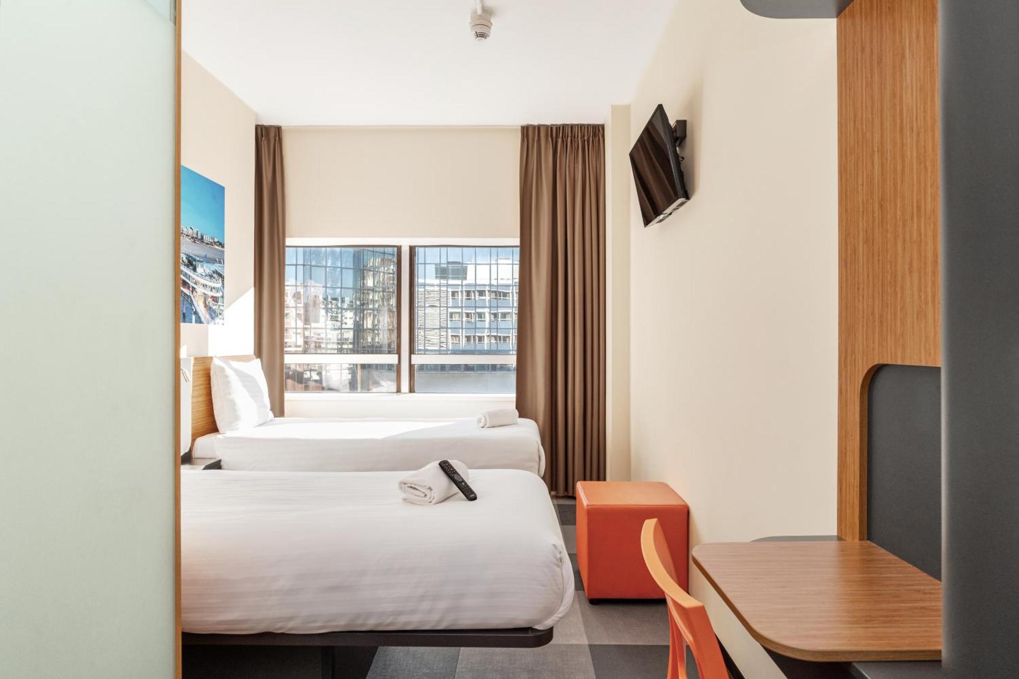Easyhotel The Hague Scheveningen Beach Exterior photo